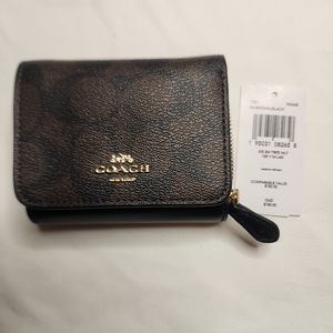 NWT Coach Signature Small Compact Tri-Fold Waller Black F41302